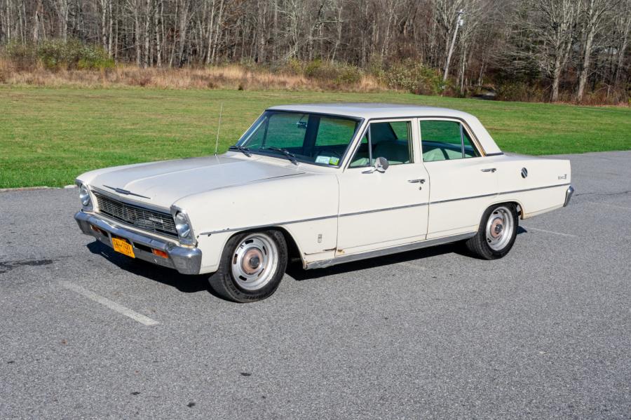  Chevrolet Chevy II Nova Sedan (11569) 1966 года  (фото 1 из 102)